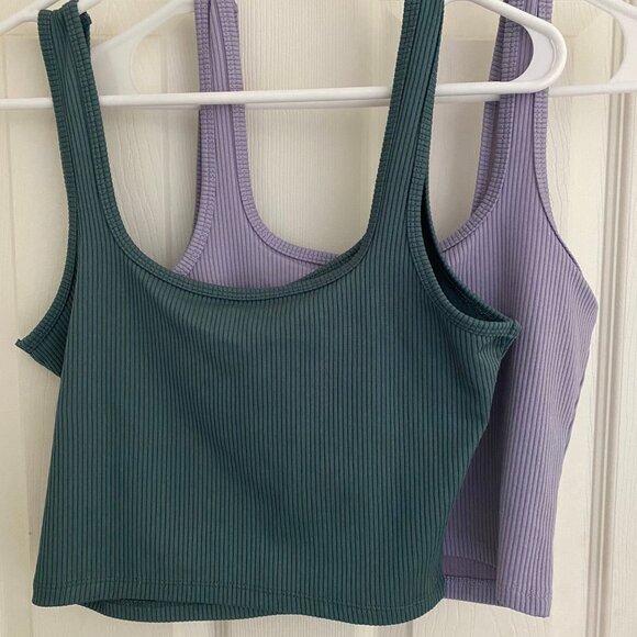 Bundle of Hollister Ribbed Tank Tops Size Medium - Picture 2 of 2